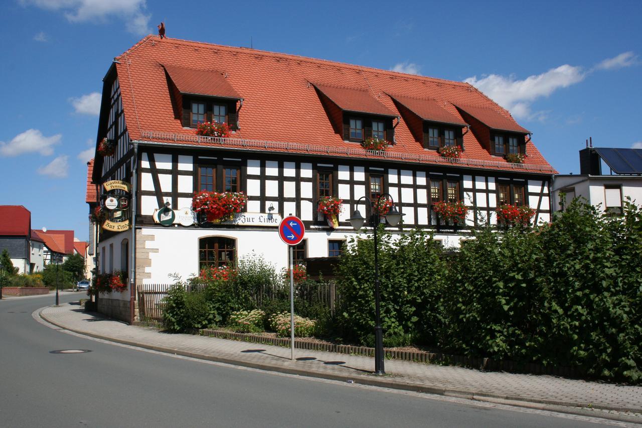 & Zur Linde Hotel