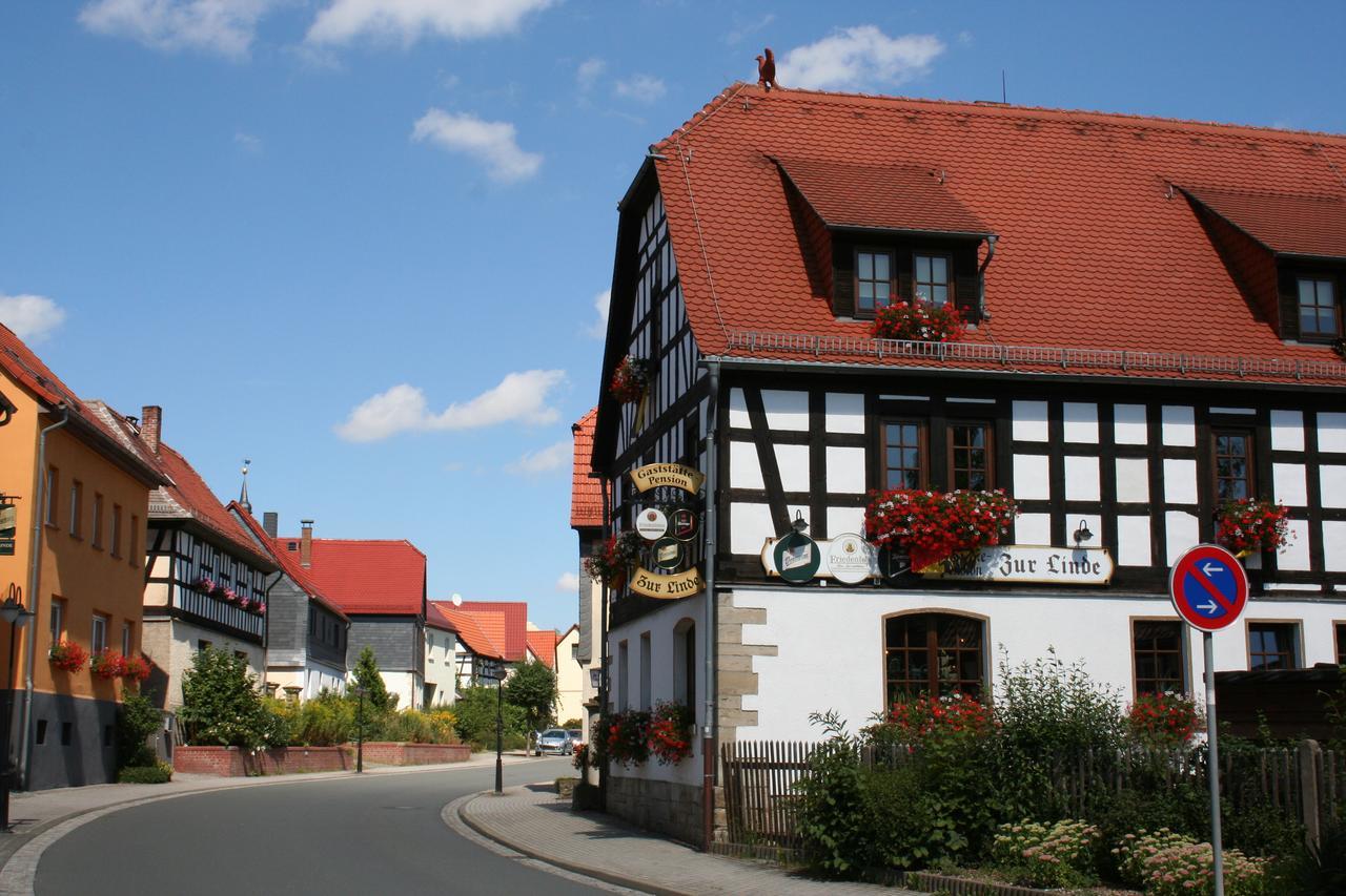 Hotel & Zur Linde 3*