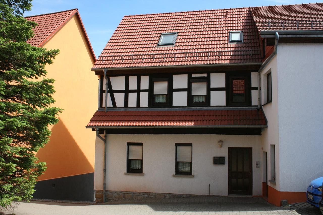 Hotel & Zur Linde 3*